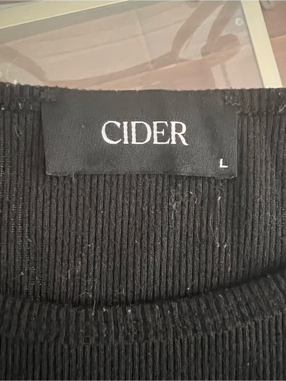 Cider Black Ribbed Cropped Tank - Picture 2 of 2